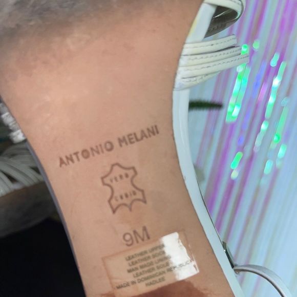 Antonio Melani white leather strappy heels - Picture 8 of 8